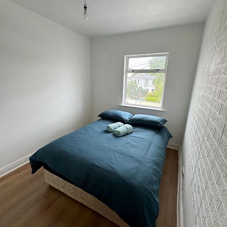 Nice Double Room At 2 Iveragh Rd-8 Dublin Buitenkant foto